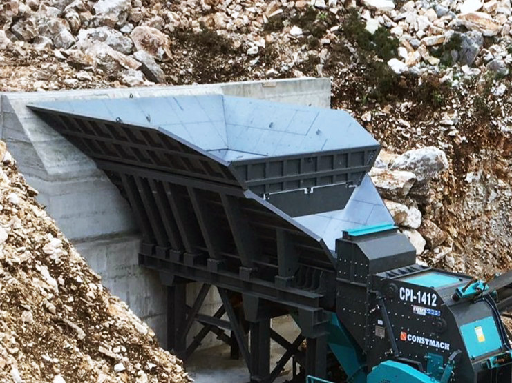 Constmach Vibrating Bunker Feeder In Capacities From 80 To 500 Tons - מכונת כרייה: תמונה 1 Constmach Vibrating Bunker Feeder In Capacities From 80 To 500 Tons - מכונת כרייה: תמונה 1
