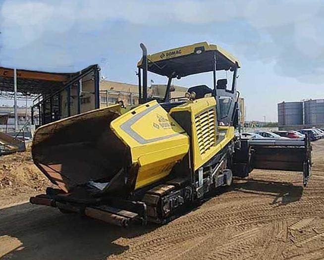 Bomag BF700C-2 - מרצף אספלט: תמונה 1 Bomag BF700C-2 - מרצף אספלט: תמונה 1