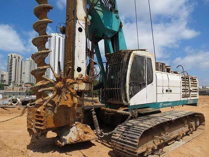 Casagrande B250 - אסדת קידוח: תמונה 1 Casagrande B250 - אסדת קידוח: תמונה 1