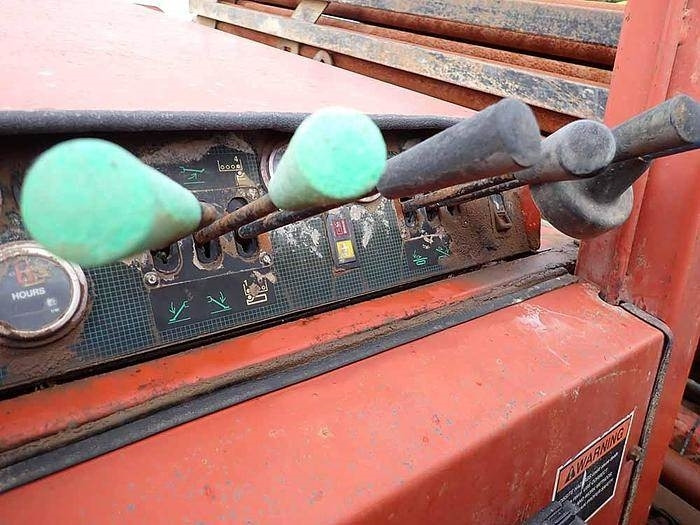 Ditch Witch JT4020 - אסדת קידוח: תמונה 4 Ditch Witch JT4020 - אסדת קידוח: תמונה 4