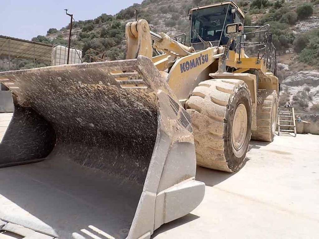 Komatsu WA600-8EO - מעמיס גלגלים: תמונה 2 Komatsu WA600-8EO - מעמיס גלגלים: תמונה 2
