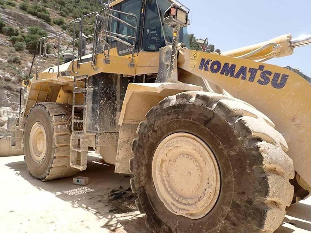 Komatsu WA600-8EO - מעמיס גלגלים: תמונה 5 Komatsu WA600-8EO - מעמיס גלגלים: תמונה 5