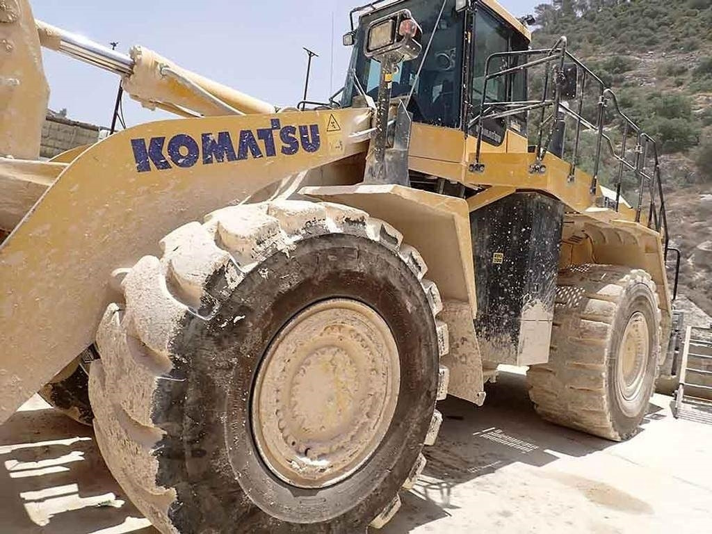 Komatsu WA600-8EO - מעמיס גלגלים: תמונה 3 Komatsu WA600-8EO - מעמיס גלגלים: תמונה 3
