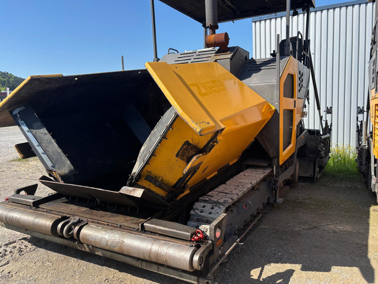 VOLVO ABG 7820C - מרצף אספלט: תמונה 4 VOLVO ABG 7820C - מרצף אספלט: תמונה 4