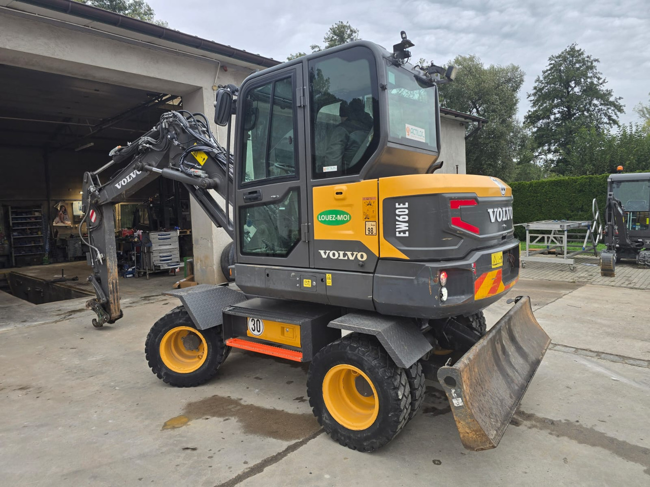 VOLVO EW 60E - מחפר גלגלים: תמונה 3 VOLVO EW 60E - מחפר גלגלים: תמונה 3