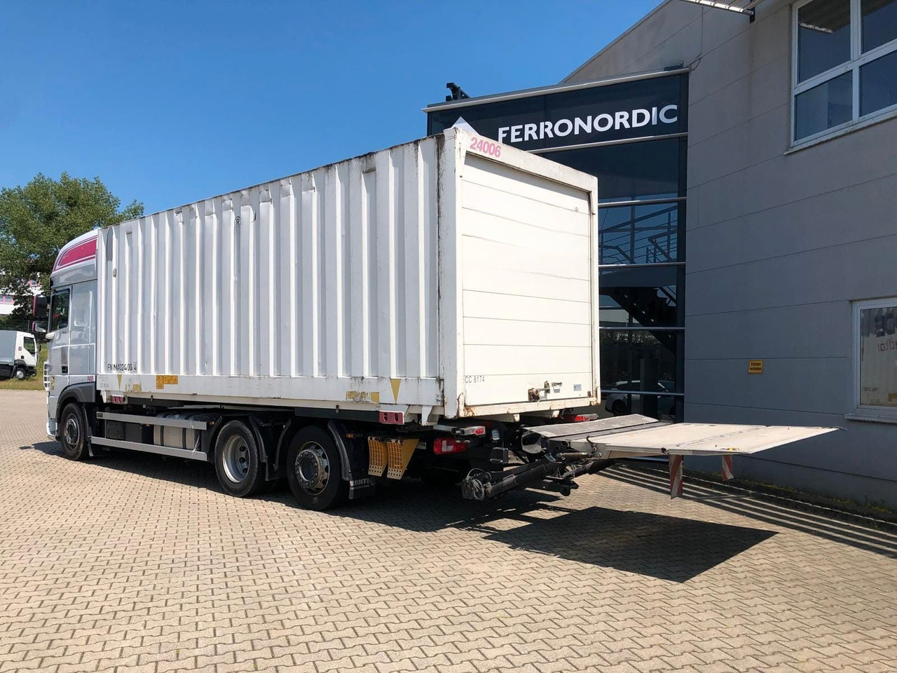 DAF XF450 SSC Lenk/Lift*LBW*AHK*Standklima - מוביל מכולות/ משאית החלפת גוף: תמונה 4 DAF XF450 SSC Lenk/Lift*LBW*AHK*Standklima - מוביל מכולות/ משאית החלפת גוף: תמונה 4