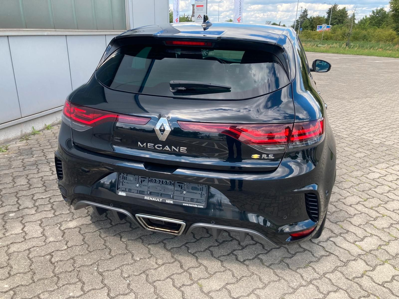 Renault Megane IV Lim. 5-trg. R.S. Trophy TCe 300 - מכונית: תמונה 4 Renault Megane IV Lim. 5-trg. R.S. Trophy TCe 300 - מכונית: תמונה 4
