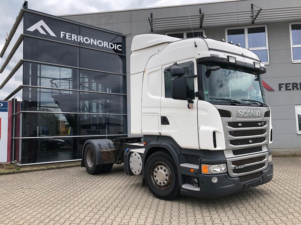 Scania R420 PTO*Automatik mit Kupplungspedale - יחידת טרקטור: תמונה 1 Scania R420 PTO*Automatik mit Kupplungspedale - יחידת טרקטור: תמונה 1