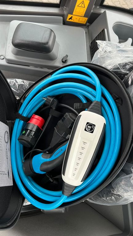 מעמיס גלגלים Volvo JL25H Electric *Auch Miete: תמונה 29