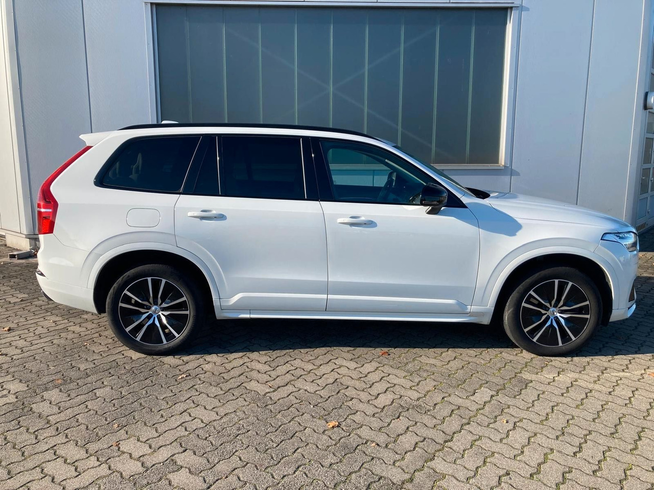 Volvo XC 90 T8 R-Des. Exp. Rech. Pl.-In Hybr. AWD 7-S. - SUV: תמונה 3 Volvo XC 90 T8 R-Des. Exp. Rech. Pl.-In Hybr. AWD 7-S. - SUV: תמונה 3