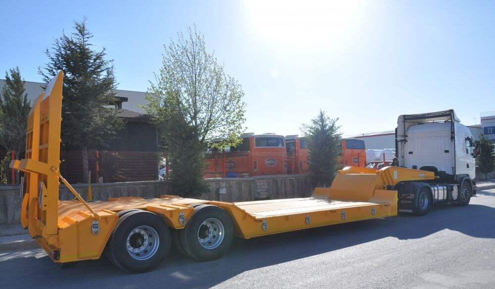 Özgül 2 AXLE LOWBED SEMI TRAILER - סמיטריילר עם מטען נמוך: תמונה 5 Özgül 2 AXLE LOWBED SEMI TRAILER - סמיטריילר עם מטען נמוך: תמונה 5