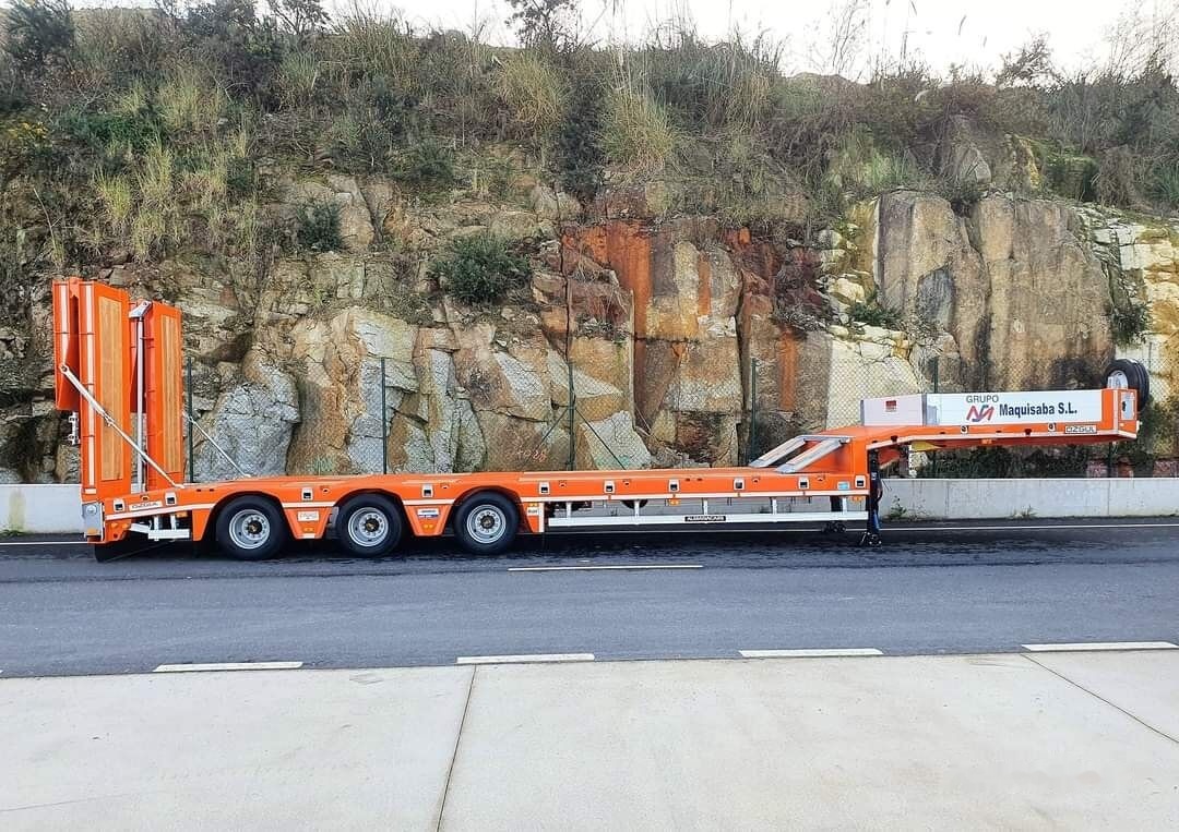 Özgül 3 AXE LOWBED SEMI TRAILER - סמיטריילר עם מטען נמוך: תמונה 2 Özgül 3 AXE LOWBED SEMI TRAILER - סמיטריילר עם מטען נמוך: תמונה 2