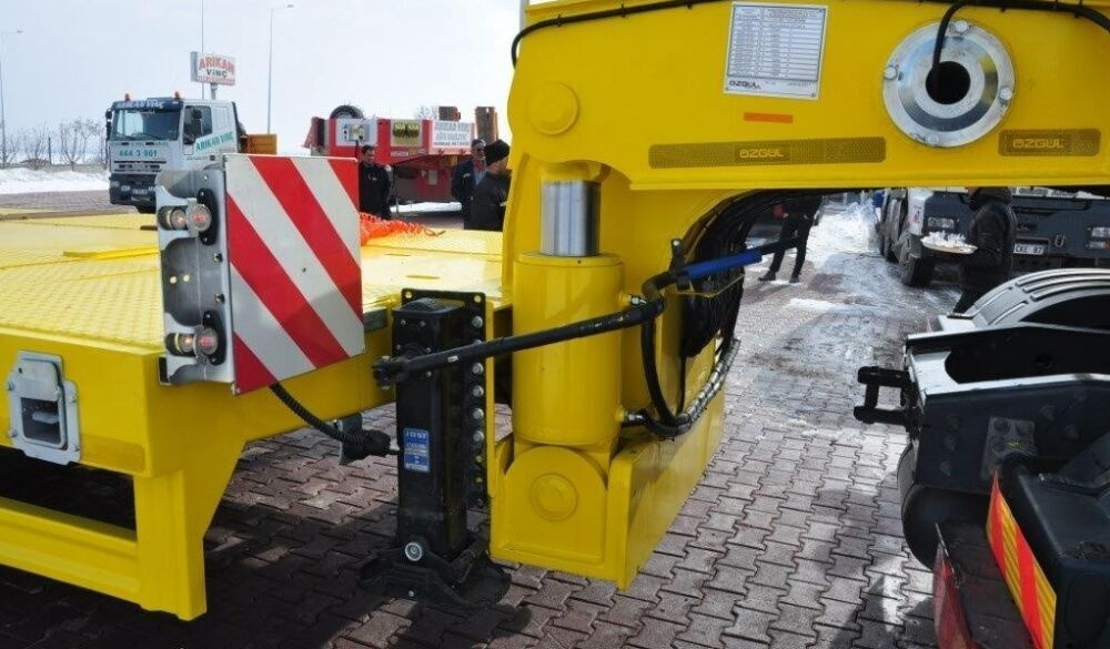 Özgül 8 AXLE LOWBED SEMI TRAILER - סמיטריילר עם מטען נמוך: תמונה 3 Özgül 8 AXLE LOWBED SEMI TRAILER - סמיטריילר עם מטען נמוך: תמונה 3
