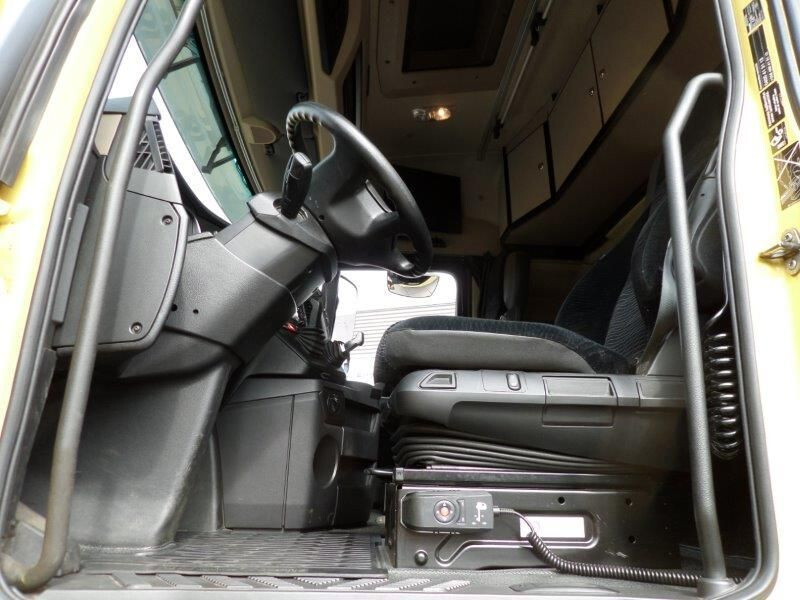 Mercedes-Benz Actros 3351 6x4 - יחידת טרקטור: תמונה 5 Mercedes-Benz Actros 3351 6x4 - יחידת טרקטור: תמונה 5