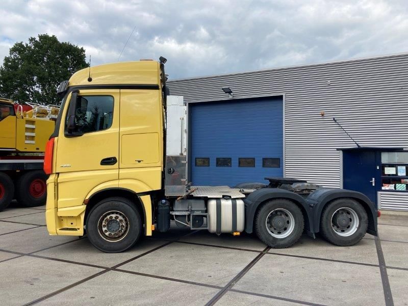 Mercedes-Benz Actros 3351 6x4 - יחידת טרקטור: תמונה 4 Mercedes-Benz Actros 3351 6x4 - יחידת טרקטור: תמונה 4