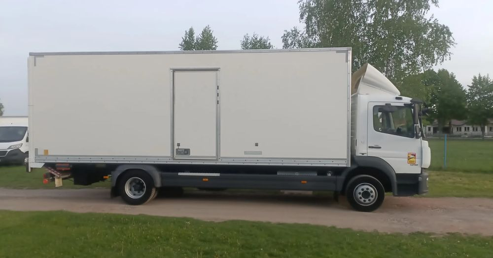 Mercedes-Benz Atego 1218 - משאית תיבה: תמונה 4 Mercedes-Benz Atego 1218 - משאית תיבה: תמונה 4