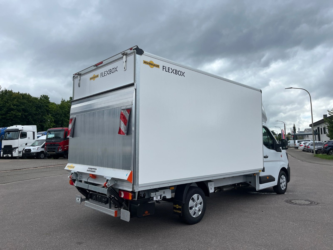 Renault MASTER HUMBAUR KOFFER - כלי רכב מסחרי עם תיבה: תמונה 4 Renault MASTER HUMBAUR KOFFER - כלי רכב מסחרי עם תיבה: תמונה 4