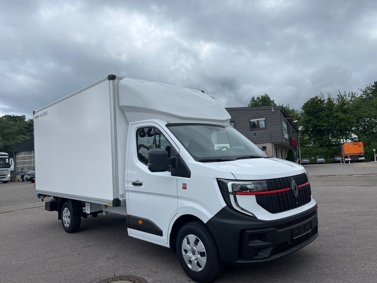 Renault MASTER HUMBAUR KOFFER - כלי רכב מסחרי עם תיבה: תמונה 2 Renault MASTER HUMBAUR KOFFER - כלי רכב מסחרי עם תיבה: תמונה 2