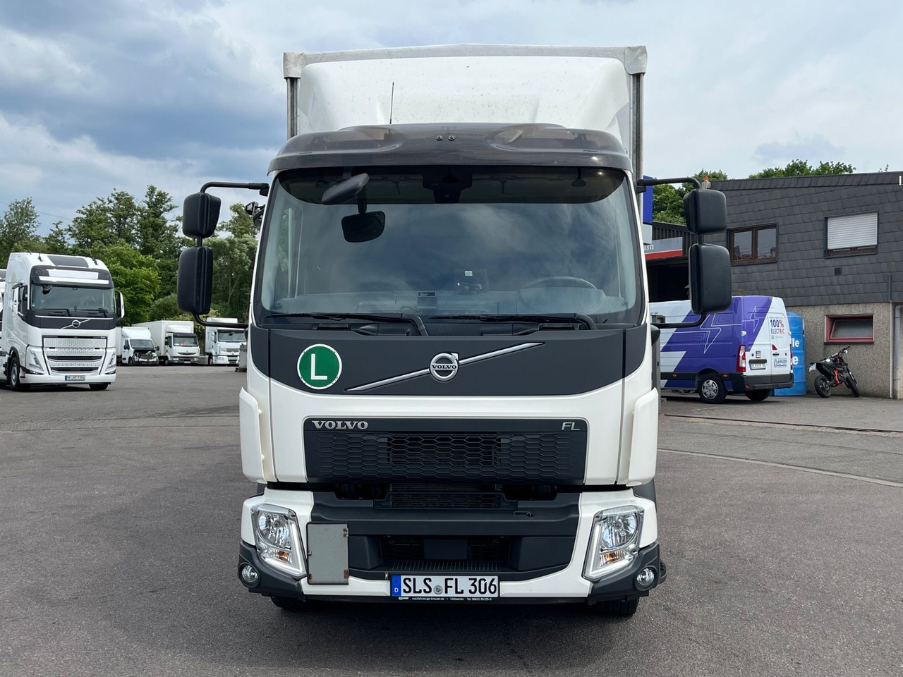 Volvo FL 14.245 Junghanns Schiebeplane LBW - משאית וילונות צד: תמונה 2 Volvo FL 14.245 Junghanns Schiebeplane LBW - משאית וילונות צד: תמונה 2