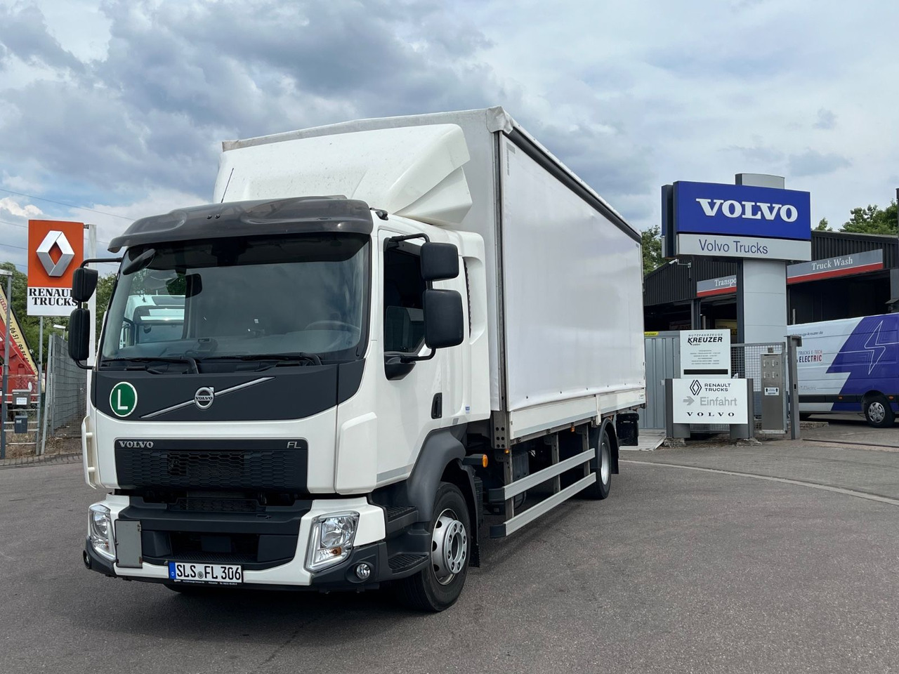 Volvo FL 14.245 Junghanns Schiebeplane LBW - משאית וילונות צד: תמונה 1 Volvo FL 14.245 Junghanns Schiebeplane LBW - משאית וילונות צד: תמונה 1