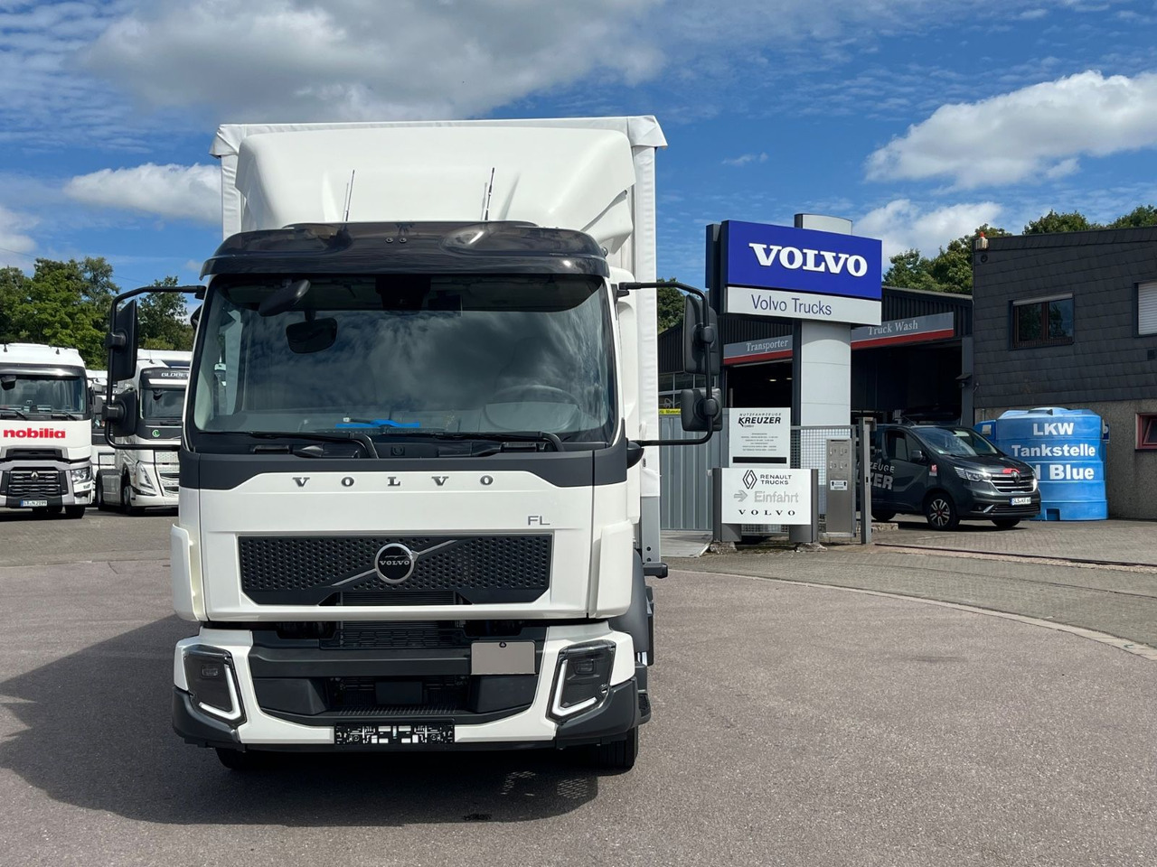 Volvo FL16.280 Junge Schiebeplane - משאית וילונות צד: תמונה 2 Volvo FL16.280 Junge Schiebeplane - משאית וילונות צד: תמונה 2