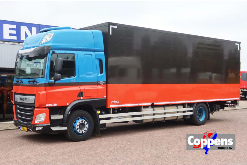 DAF CF 410 Bakwagen + Onderschuif klep - משאית תיבה: תמונה 1 DAF CF 410 Bakwagen + Onderschuif klep - משאית תיבה: תמונה 1
