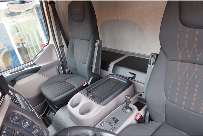 DAF LF 210 Bakwagen+ Dhollandia 1500 kg Comfort cabine - משאית תיבה: תמונה 5 DAF LF 210 Bakwagen+ Dhollandia 1500 kg Comfort cabine - משאית תיבה: תמונה 5