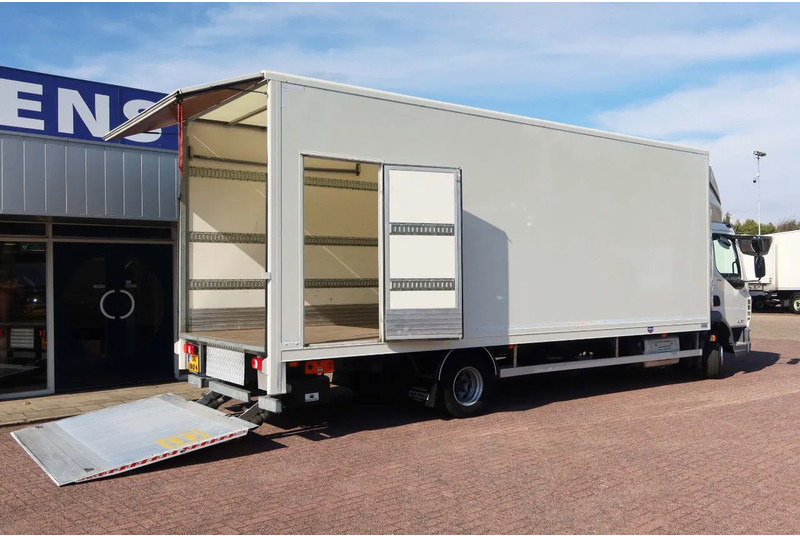 DAF LF 210 FA Bakwagen + Dhollandia 2000 kg klep extra accu set, 3x bindrail + stang. - משאית תיבה: תמונה 3 DAF LF 210 FA Bakwagen + Dhollandia 2000 kg klep extra accu set, 3x bindrail + stang. - משאית תיבה: תמונה 3