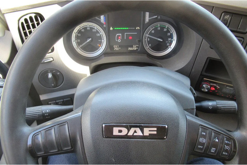 DAF LF 250 250 bak + klep + schuifzeil E6 - משאית וילונות צד: תמונה 5 DAF LF 250 250 bak + klep + schuifzeil E6 - משאית וילונות צד: תמונה 5