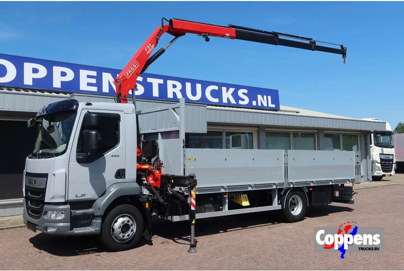 DAF LF 260 FA Openwagen + Kraan Fassi F85 B023+ Radio controle - משאית צד נופל/ שטוחה: תמונה 1 DAF LF 260 FA Openwagen + Kraan Fassi F85 B023+ Radio controle - משאית צד נופל/ שטוחה: תמונה 1