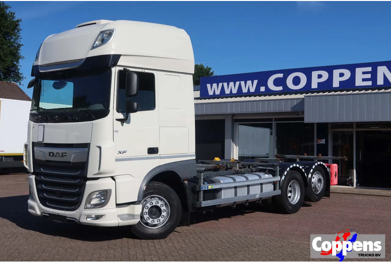 DAF XF 106.450 Wissellaadbaksysteem / Chassis - מוביל מכולות/ משאית החלפת גוף: תמונה 1 DAF XF 106.450 Wissellaadbaksysteem / Chassis - מוביל מכולות/ משאית החלפת גוף: תמונה 1