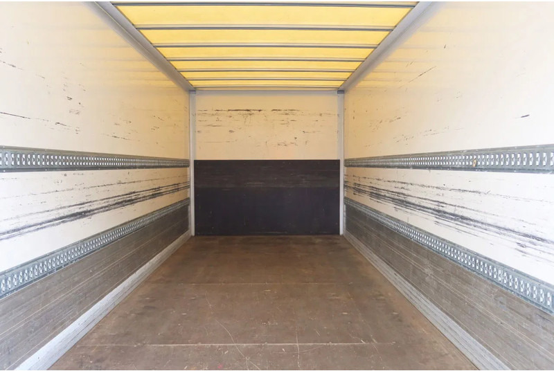 FUSO Canter Mistubishi Canter 7C18 - משאית תיבה: תמונה 4 FUSO Canter Mistubishi Canter 7C18 - משאית תיבה: תמונה 4