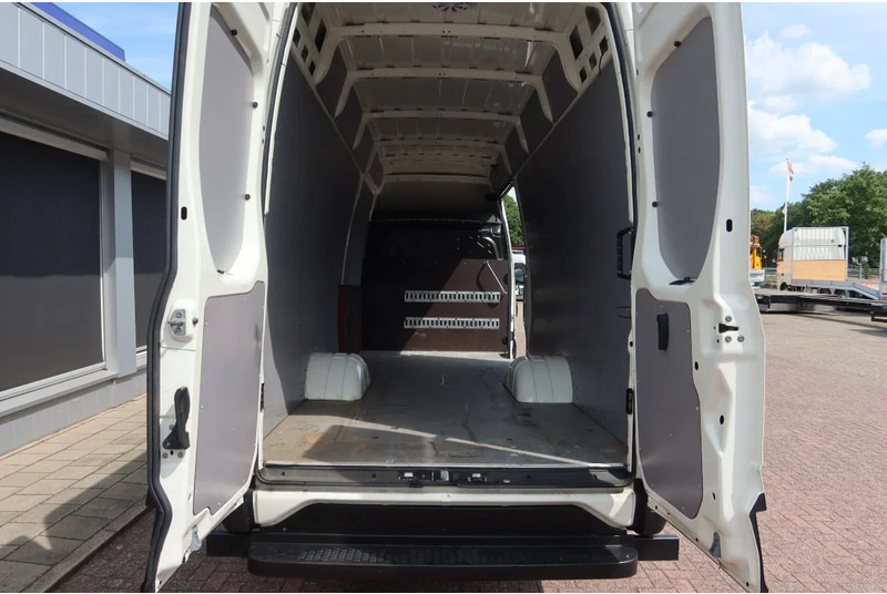 Iveco 70-C 18 Automaat L3H3 C RIJBEWIJS - כלי רכב מסחרי עם לוח: תמונה 4 Iveco 70-C 18 Automaat L3H3 C RIJBEWIJS - כלי רכב מסחרי עם לוח: תמונה 4