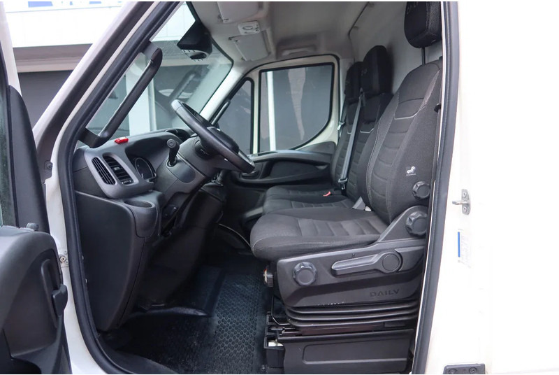 Iveco 70-C 18 Automaat L3H3 C RIJBEWIJS - כלי רכב מסחרי עם לוח: תמונה 5 Iveco 70-C 18 Automaat L3H3 C RIJBEWIJS - כלי רכב מסחרי עם לוח: תמונה 5