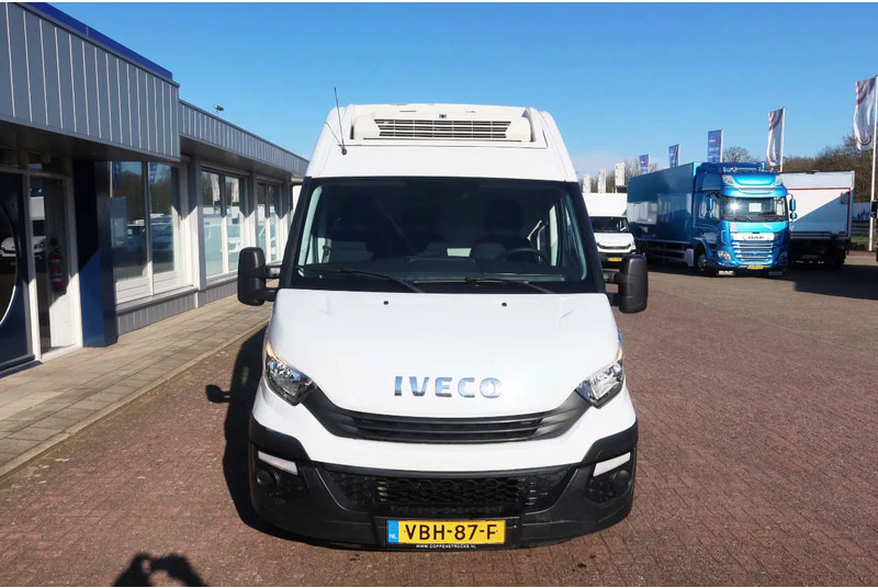 Iveco Daily 35S12 Koel/vries + Stekker 220 volt L2/h2 thermoking - כלי רכב מסחרי לקירור: תמונה 5 Iveco Daily 35S12 Koel/vries + Stekker 220 volt L2/h2 thermoking - כלי רכב מסחרי לקירור: תמונה 5