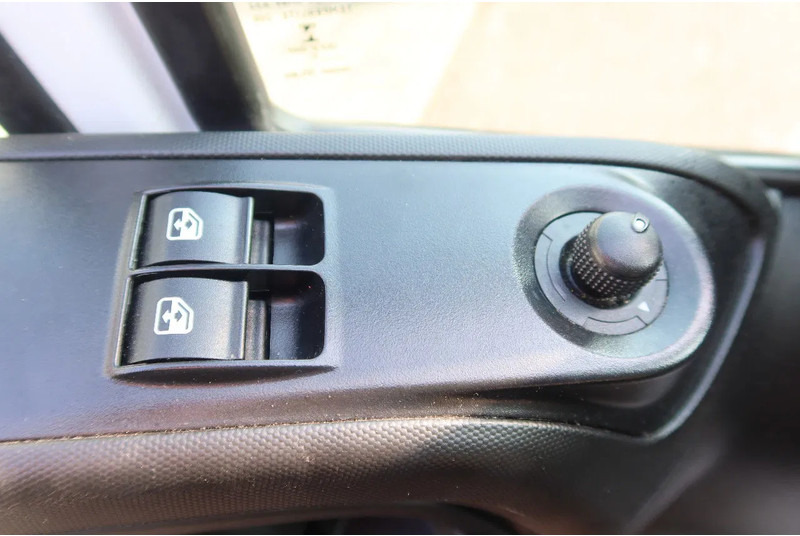 Iveco Daily 35S16 Bakwagen + Laadklep 750kg - כלי רכב מסחרי עם תיבה: תמונה 5 Iveco Daily 35S16 Bakwagen + Laadklep 750kg - כלי רכב מסחרי עם תיבה: תמונה 5