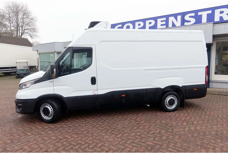 Iveco Daily 35S16 Koelen/vriezen/verwarmen Carrier Xarios 350 + nacht aansluiting 220 volt - כלי רכב מסחרי לקירור: תמונה 2 Iveco Daily 35S16 Koelen/vriezen/verwarmen Carrier Xarios 350 + nacht aansluiting 220 volt - כלי רכב מסחרי לקירור: תמונה 2