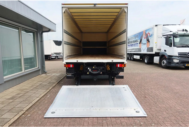 MAN 26.320 TGM Bak+Klep stuur lift as Bar klep 2.000 kg - משאית תיבה: תמונה 4 MAN 26.320 TGM Bak+Klep stuur lift as Bar klep 2.000 kg - משאית תיבה: תמונה 4