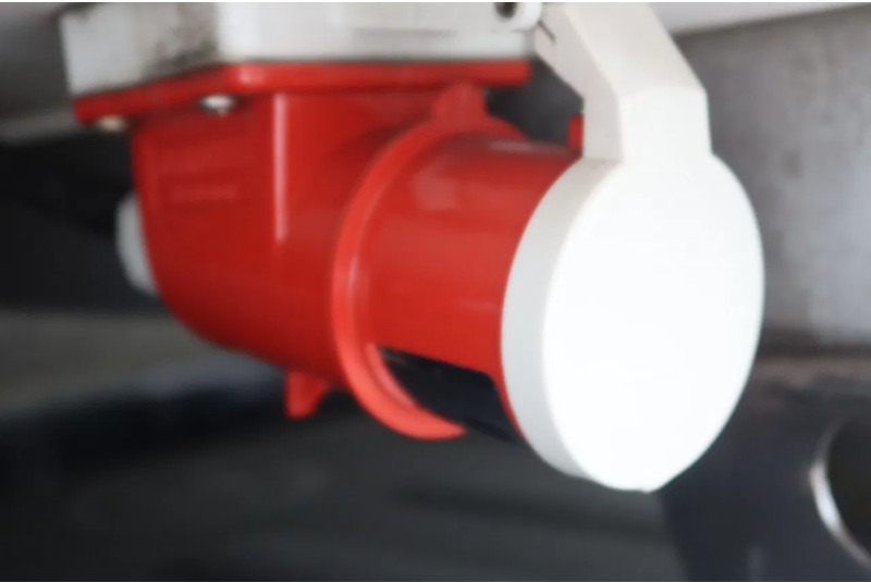 משאית קירור MAN TGM 18.290 Full AIR Thermoking T 1200R Koel/Vries Bi-Temp + Dollandia klep 2500 KG+ extra accu set: תמונה 11 משאית קירור MAN TGM 18.290 Full AIR Thermoking T 1200R Koel/Vries Bi-Temp + Dollandia klep 2500 KG+ extra accu set: תמונה 11