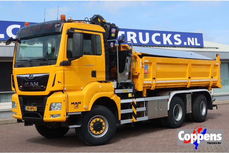 MAN TGS 33.420 2 Zijdige kipper + kraan 6x6 Stuur as - משאית מנוף: תמונה 1 MAN TGS 33.420 2 Zijdige kipper + kraan 6x6 Stuur as - משאית מנוף: תמונה 1