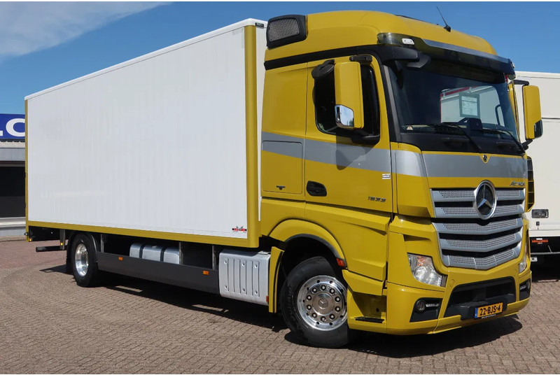 Mercedes-Benz Actros 1933 L Aluminium Bakwagen , Horse / tracing truck. Met deuren + 1 bed. - משאית תיבה: תמונה 2 Mercedes-Benz Actros 1933 L Aluminium Bakwagen , Horse / tracing truck. Met deuren + 1 bed. - משאית תיבה: תמונה 2