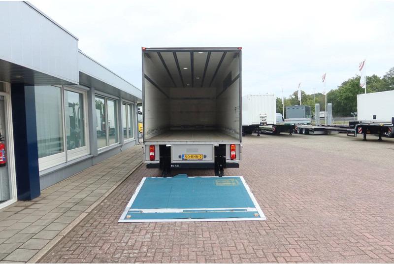 Mercedes-Benz Antos 1924 LL Bakwagen + laadklep 2500 kg - משאית תיבה: תמונה 4 Mercedes-Benz Antos 1924 LL Bakwagen + laadklep 2500 kg - משאית תיבה: תמונה 4