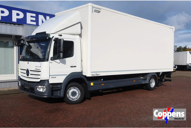 Mercedes-Benz Atego 1223 L Bak + Klep Bar 3000 KG - משאית תיבה: תמונה 1 Mercedes-Benz Atego 1223 L Bak + Klep Bar 3000 KG - משאית תיבה: תמונה 1