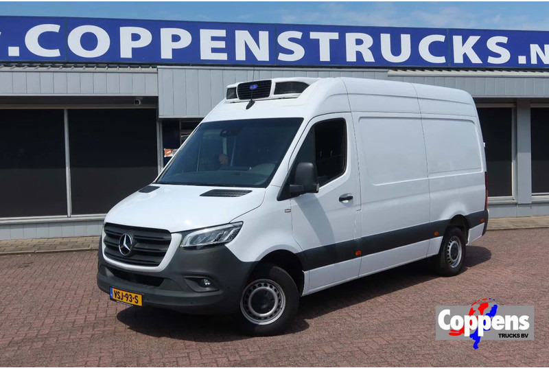 Mercedes-Benz Sprinter 317 Koel/Vries L2/H2 220 Volt stekker - כלי רכב מסחרי לקירור: תמונה 1 Mercedes-Benz Sprinter 317 Koel/Vries L2/H2 220 Volt stekker - כלי רכב מסחרי לקירור: תמונה 1