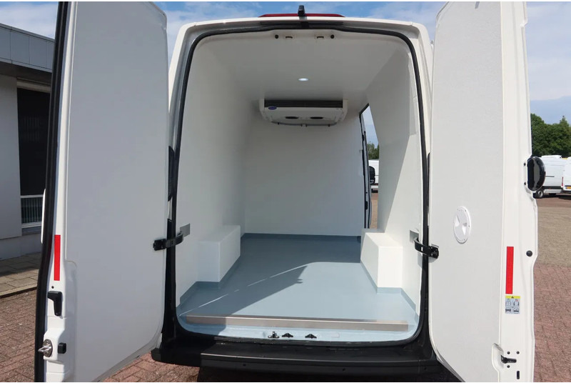 Volkswagen Crafter 177 PK Koel/ Vries/ Verwarmen Carrier xarios 350 met nachtaansluiting BPM vrij. - כלי רכב מסחרי לקירור: תמונה 4 Volkswagen Crafter 177 PK Koel/ Vries/ Verwarmen Carrier xarios 350 met nachtaansluiting BPM vrij. - כלי רכב מסחרי לקירור: תמונה 4