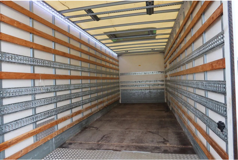 Volvo FL 250 Bak + Klep E6 - משאית תיבה: תמונה 4 Volvo FL 250 Bak + Klep E6 - משאית תיבה: תמונה 4