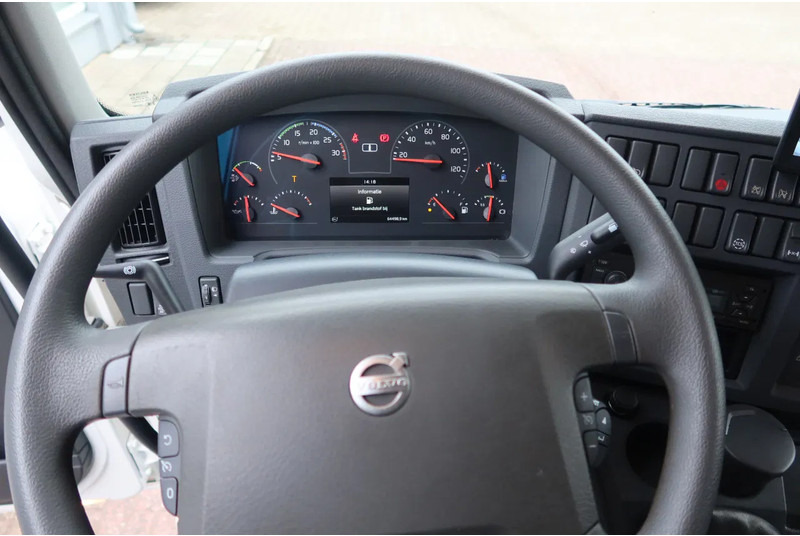 משאית תיבה Volvo FL 250 Bakwagen + Dhollandia 1500 kg: תמונה 9 משאית תיבה Volvo FL 250 Bakwagen + Dhollandia 1500 kg: תמונה 9