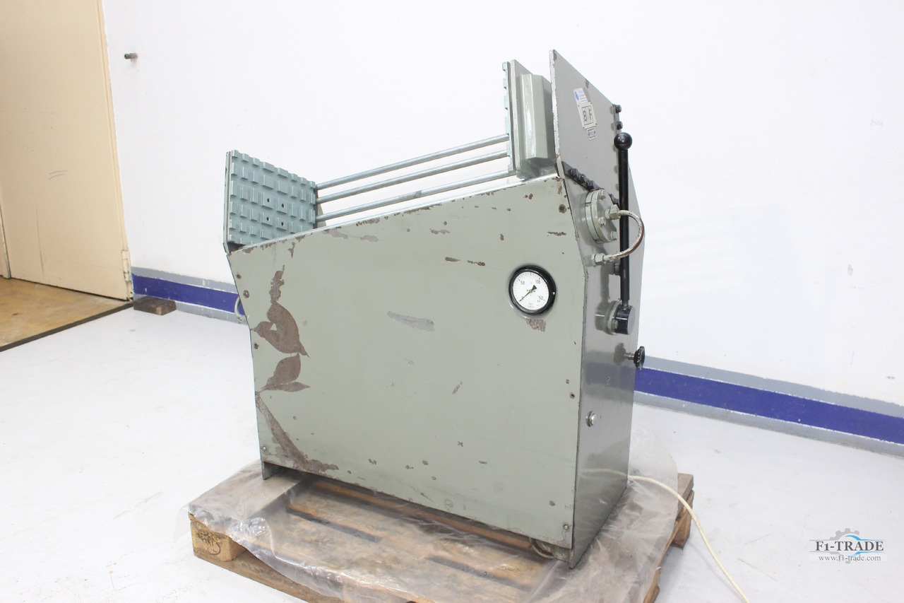 BMF SK 82 B - מכונת הדפסה: תמונה 3 BMF SK 82 B - מכונת הדפסה: תמונה 3