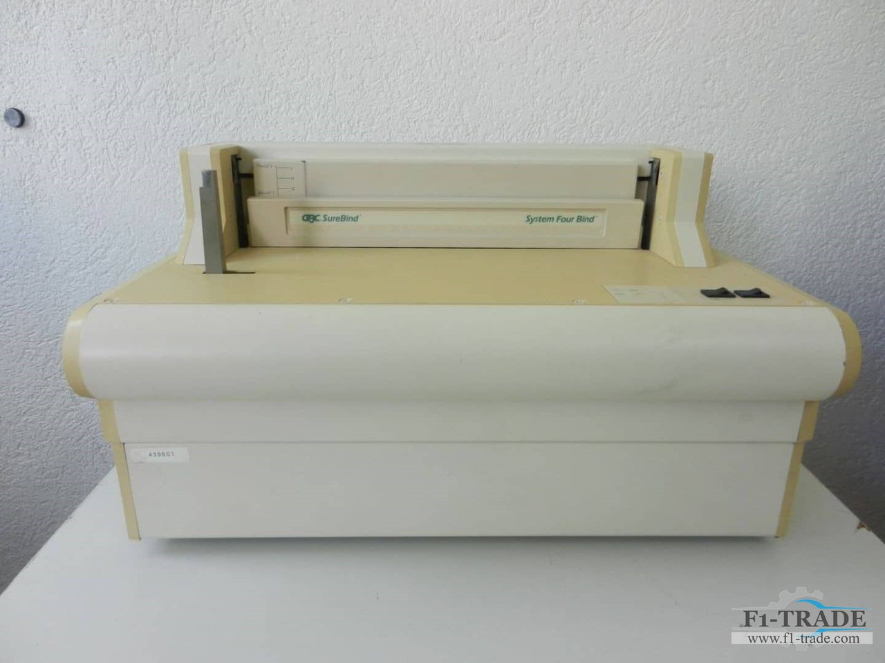 GBC Sure Bind - מכונת כריכה: תמונה 1 GBC Sure Bind - מכונת כריכה: תמונה 1
