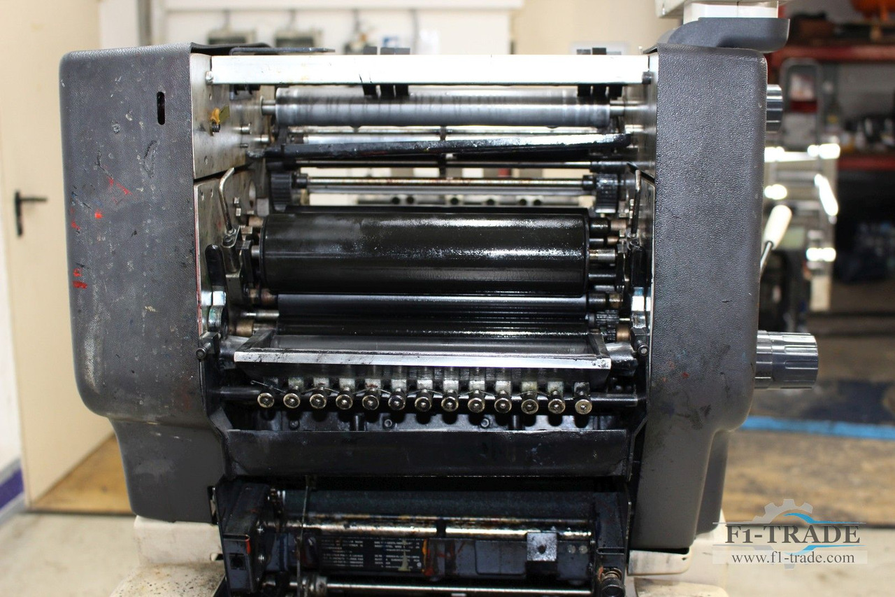 Gestetner 411 CD - מכונת דפוס אופסט: תמונה 5 Gestetner 411 CD - מכונת דפוס אופסט: תמונה 5